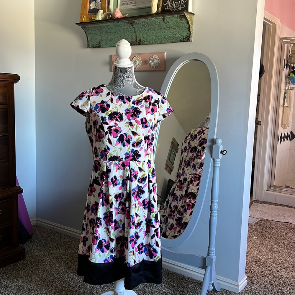 Liz Claiborne cap sleeve dress